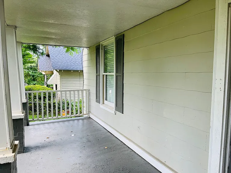 513 Harwell Ave — Photo 5