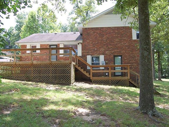 3rd image of 201 Shady Hill Dr