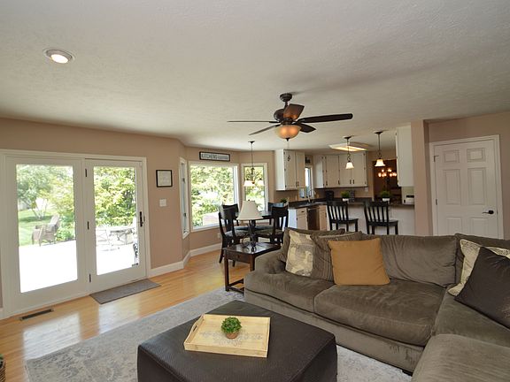 4th image of 51141 Ashley Dr
