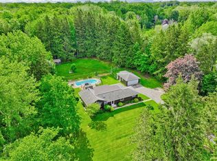 454 Whiting Rd, Webster, NY 14580