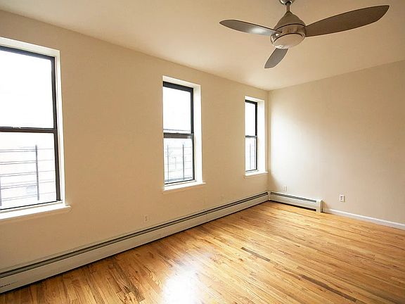 3rd image of 165 W 129th St #B
