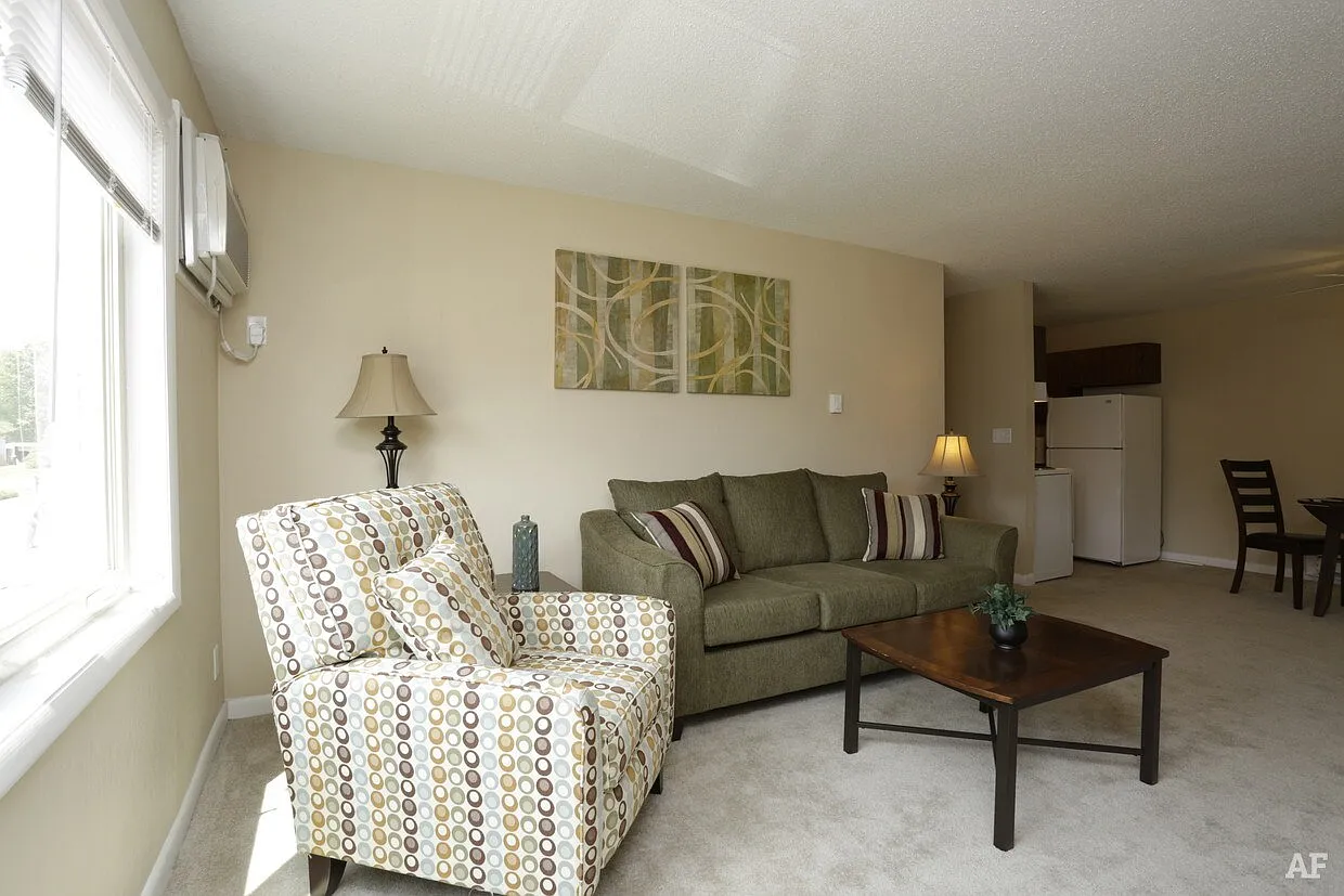 Parkside — Photo 1