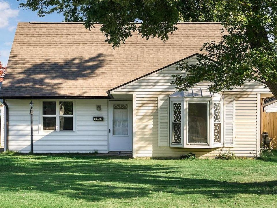 1st image of 3994 E Virginia Cres