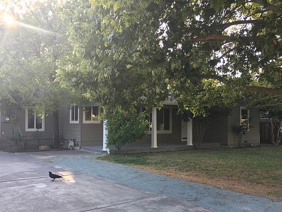 2nd image of 3061 Putnam Blvd