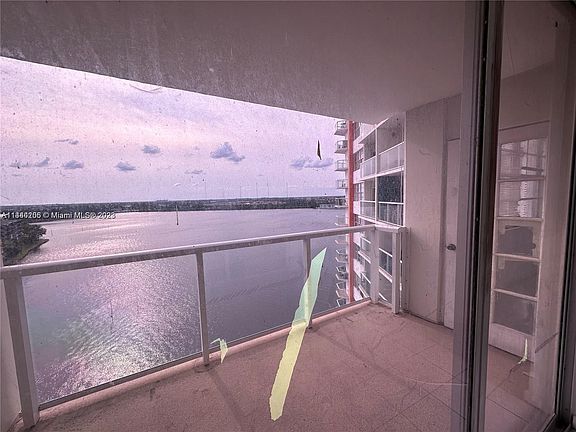 2nd image of 1301 Miami Gardens Dr APT 1222W