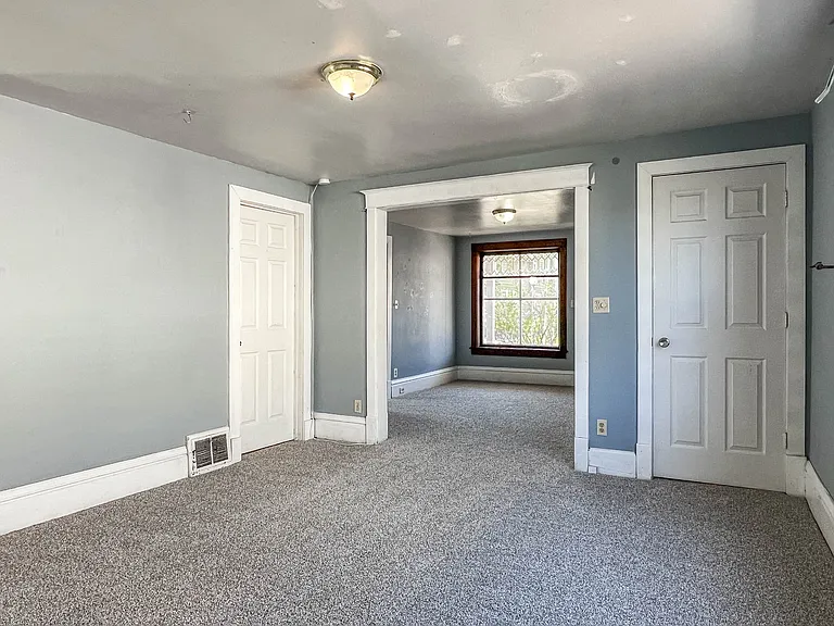 128 Rock St #1 — Photo 1