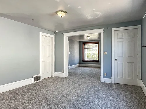 128 Rock St Photo 1