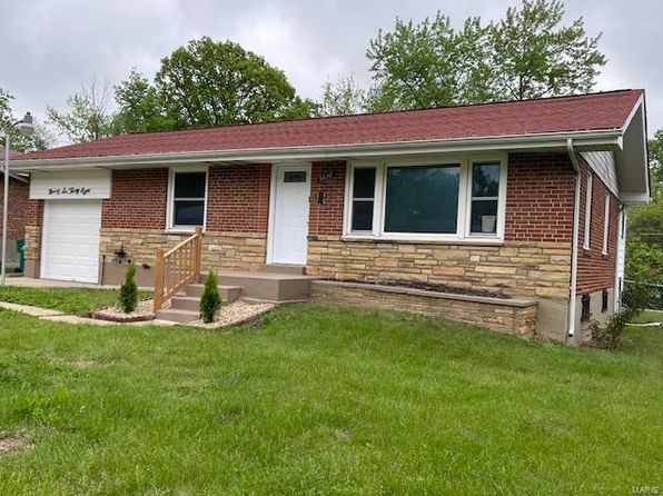 9638 Colony Dr, Saint Louis, MO 63137