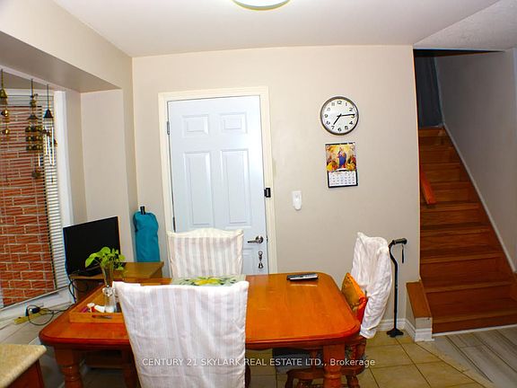 5th image of 173 Lech Walesa Dr