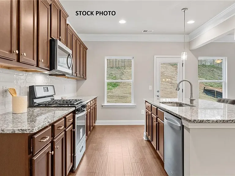 1581 Winding Ridge Trl — Photo 9
