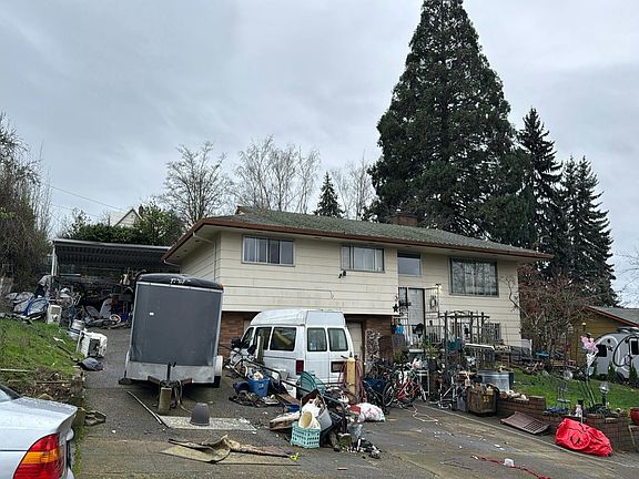 3rd image of 9220 SE Sun Crest Dr