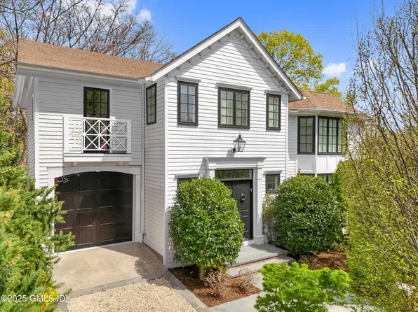 2 Prescott Ln, Greenwich, CT 06830