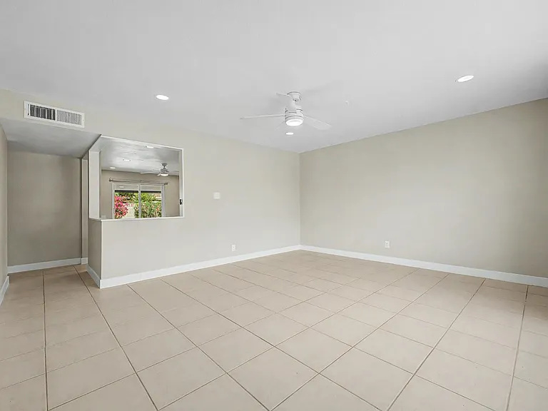 8730 E Rancho Vista Dr — Photo 10