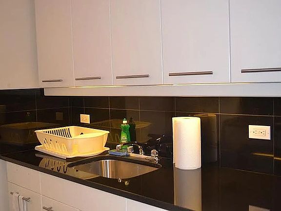 3rd image of 450 E 84th St APT 4f