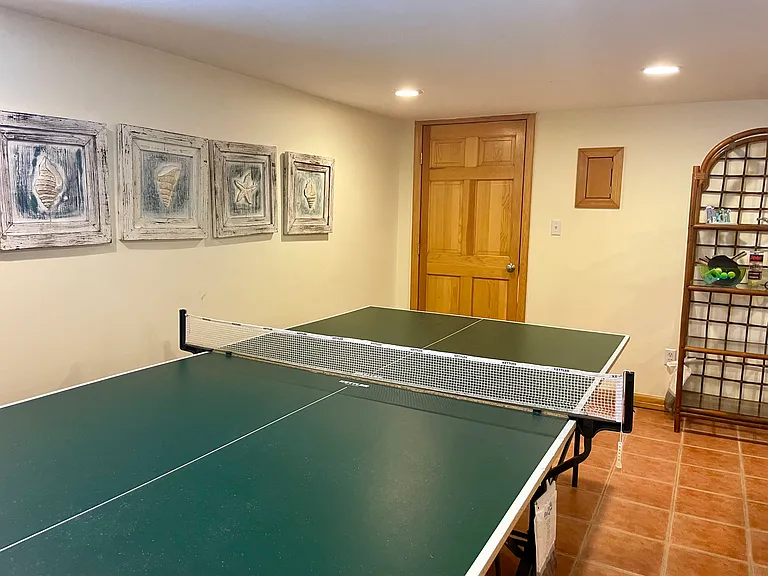 89 Lynbrook Ave — Photo 16