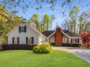 343 Stoneview Dr, Hoschton, GA 30548