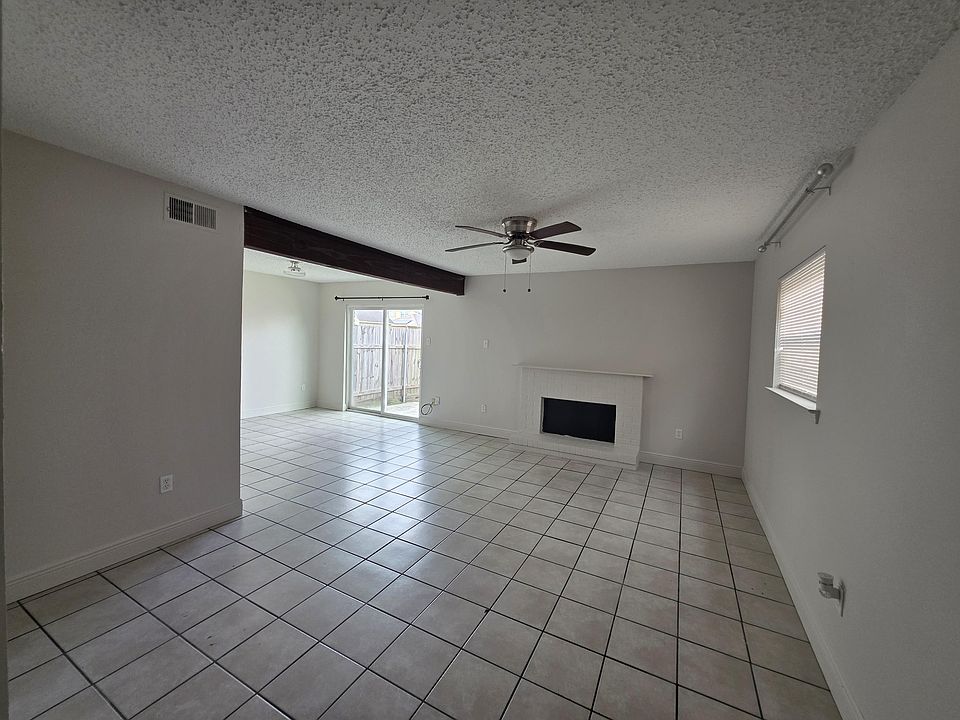 1st image of 46 Carriage Ln APT D