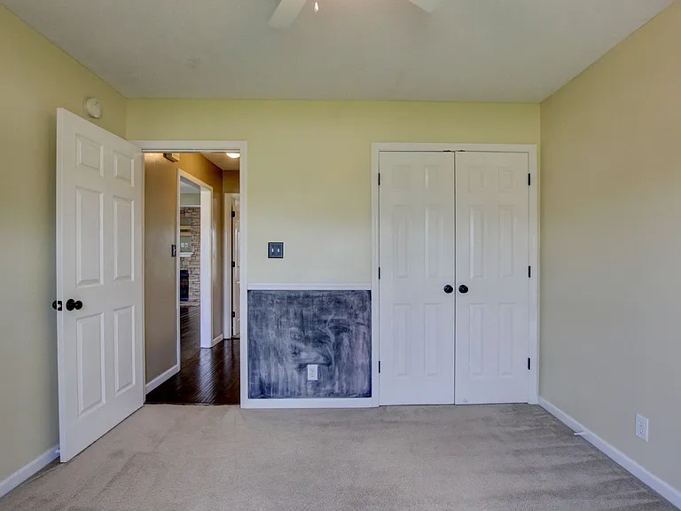 3729 Kendra Ct N — Photo 10