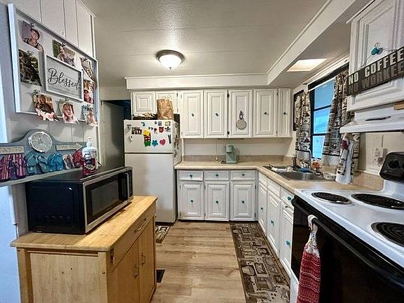 4th image of 9005 Daniel Ave #51