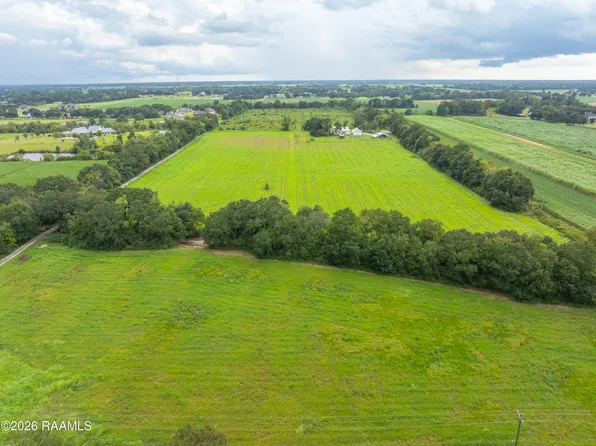 400 Simon Rd, Youngsville, LA 70592