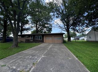 515 E 3rd St, Adrian, MO 64720