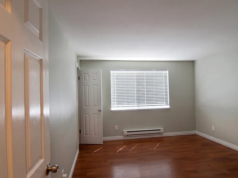 16817 Larch Way E #E105 — Photo 33