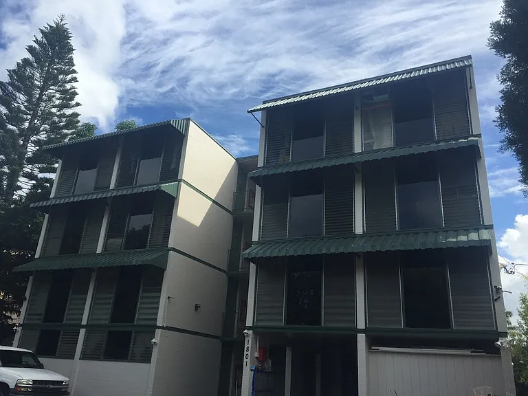 1801 Keeaumoku St — Photo 1