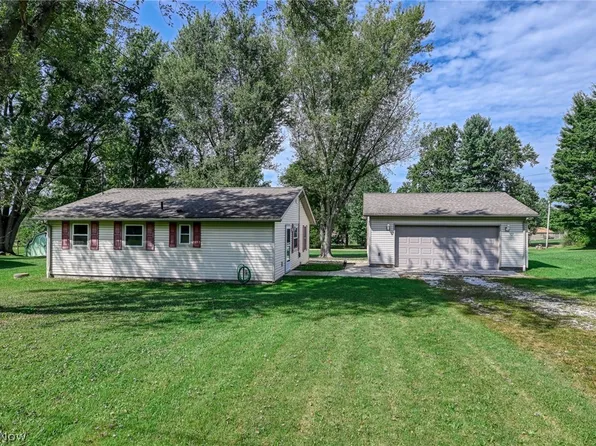 6503 Garrett Rd, Ravenna, OH 44266