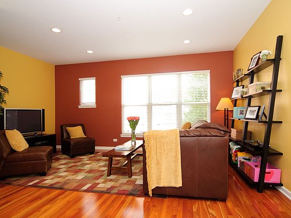 2nd image of 531 Chicago Ave #G