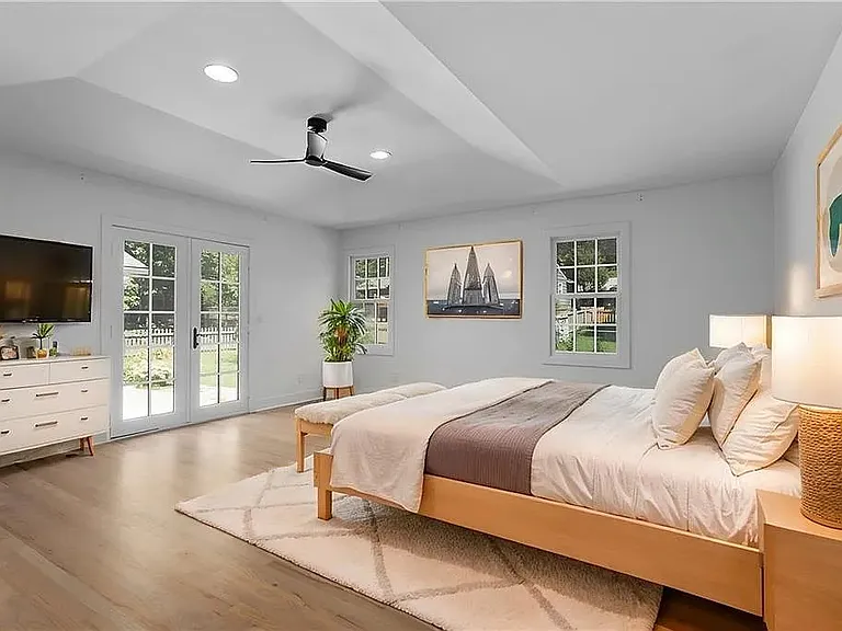 8105 Rosewood Dr — Photo 45