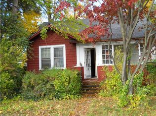 70 Hubbard St, Bloomfield, CT 06002