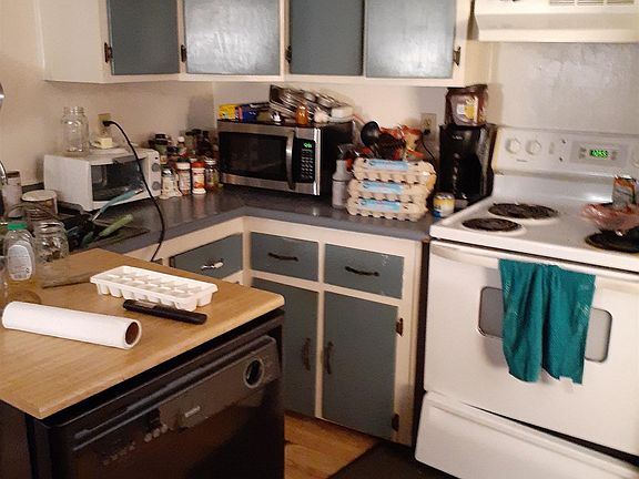 4th image of 238 Olive St