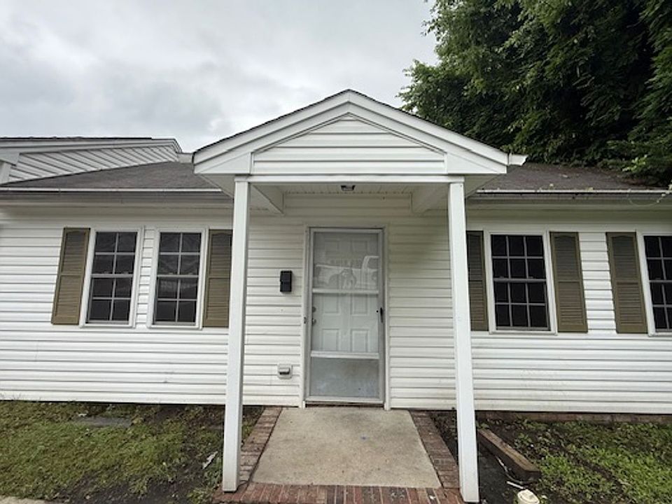 1st image of 664 Lakeside Ave #0