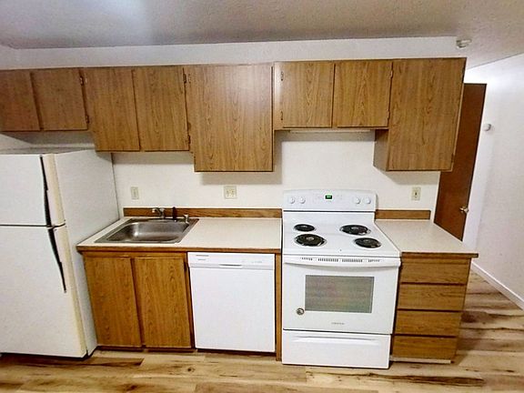 2nd image of 2303 Taylor Ave APT 6
