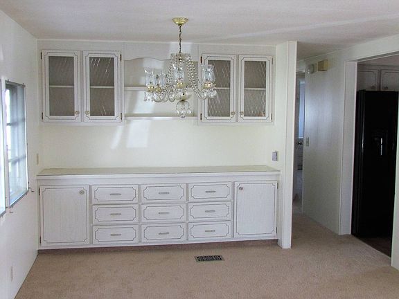 2nd image of 58 6th St E