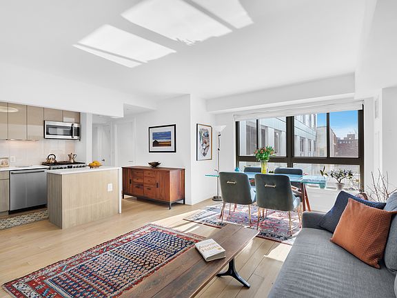 3rd image of 171 W 131st St APT 419