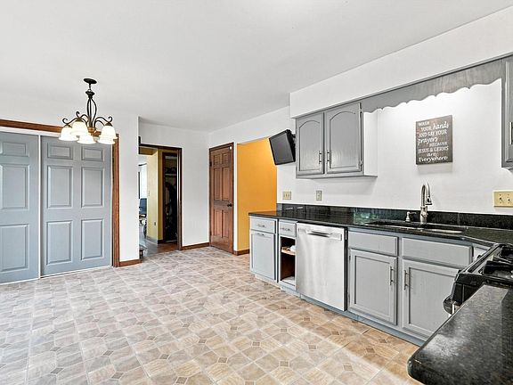 4th image of 3604 Adams STREET