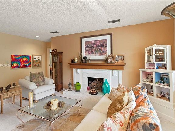 5th image of 8395 SW 158th St