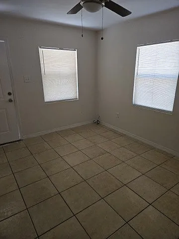 907 W Anderson St #B — Photo 7