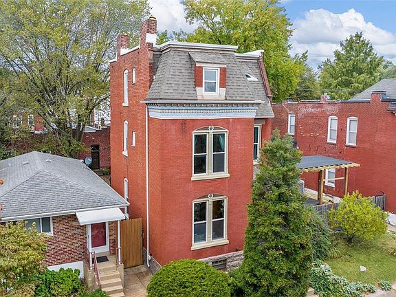 2nd image of 2321 Minnesota Ave
