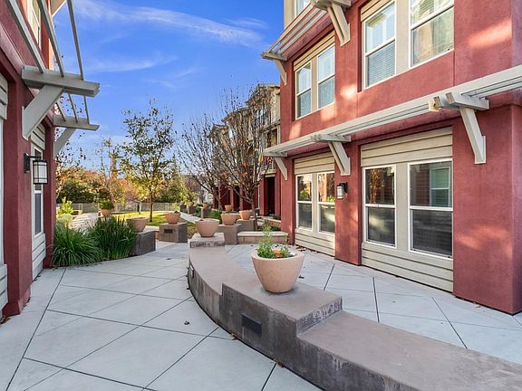 3rd image of 3261 Celsia Ct