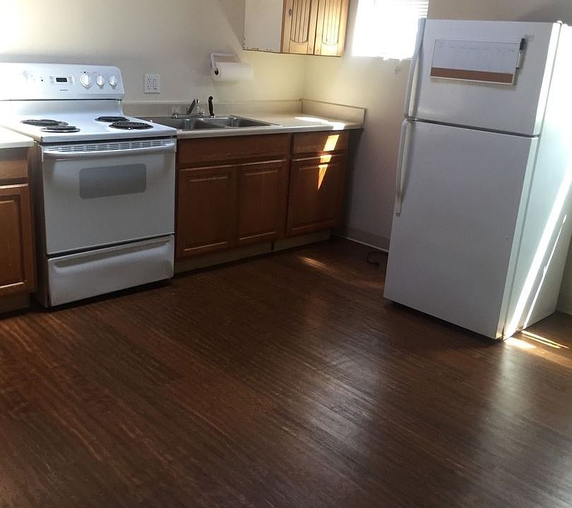 1st image of 803 N 5th Ave