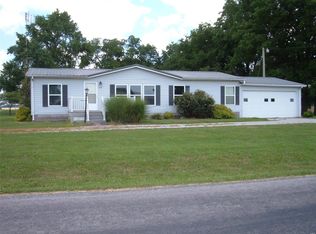 16023 Mockingbird Rd, Nashville, IL 62263