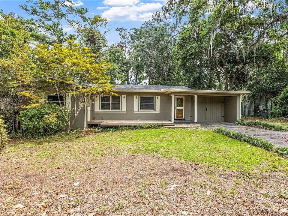 1st image of 824 Governors Dr