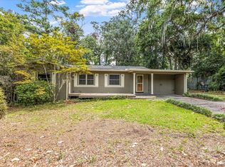 824 Governors Dr, Tallahassee, FL 32301