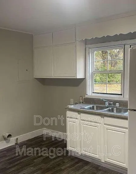 404 Carroll St — Photo 7