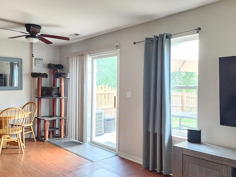 301 Wedgewood Cir #301 — Photo 9