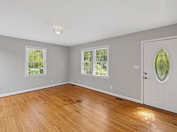 5th image of 5410 Merritt St