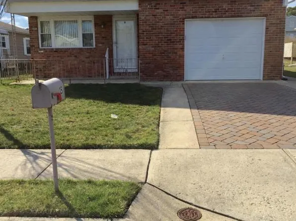 15 Pulaski Blvd, Toms River, NJ 08757