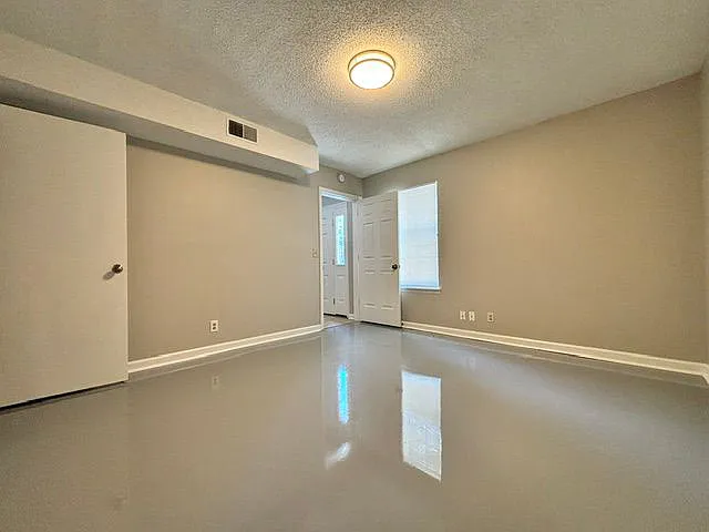 645 Lilly Ln — Photo 20